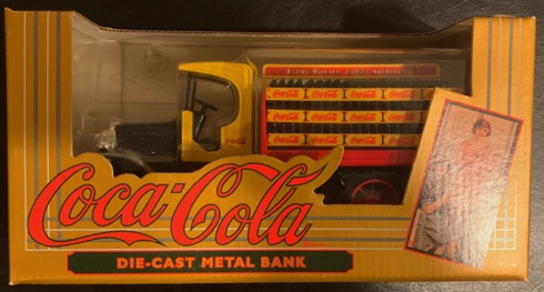 10100-1 € 35,00 coca cola die-cast auto tevens spaarpot ca 20 cm.jpeg